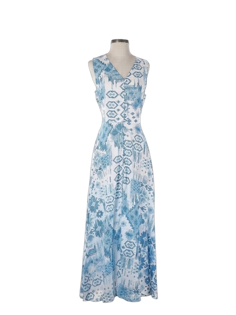Sleeveless Blue Patterned V-Neck Maxi Dress